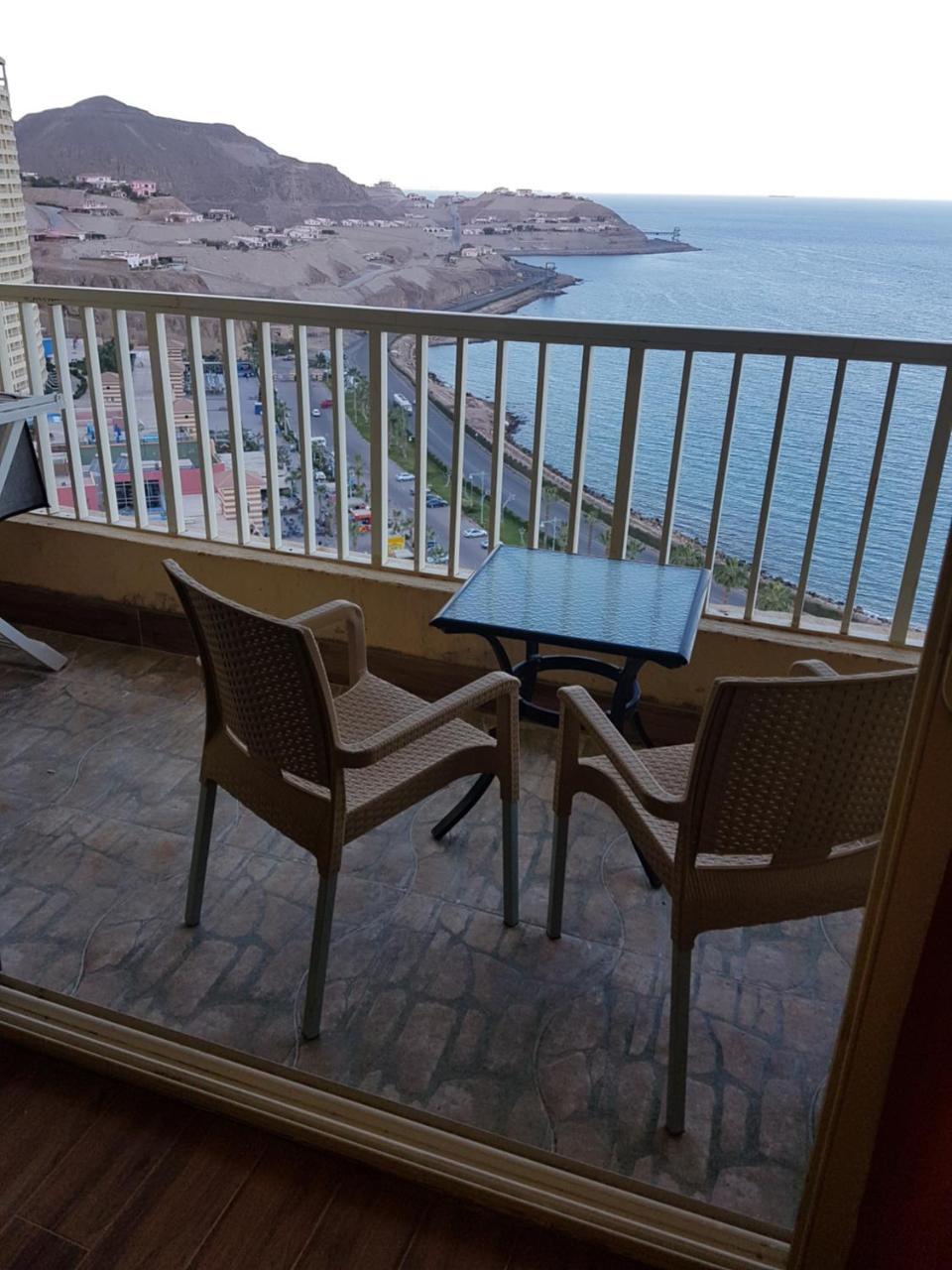 Apartment At Porto Sokhna Pyramids - Ajn-Szuhna Kültér fotó