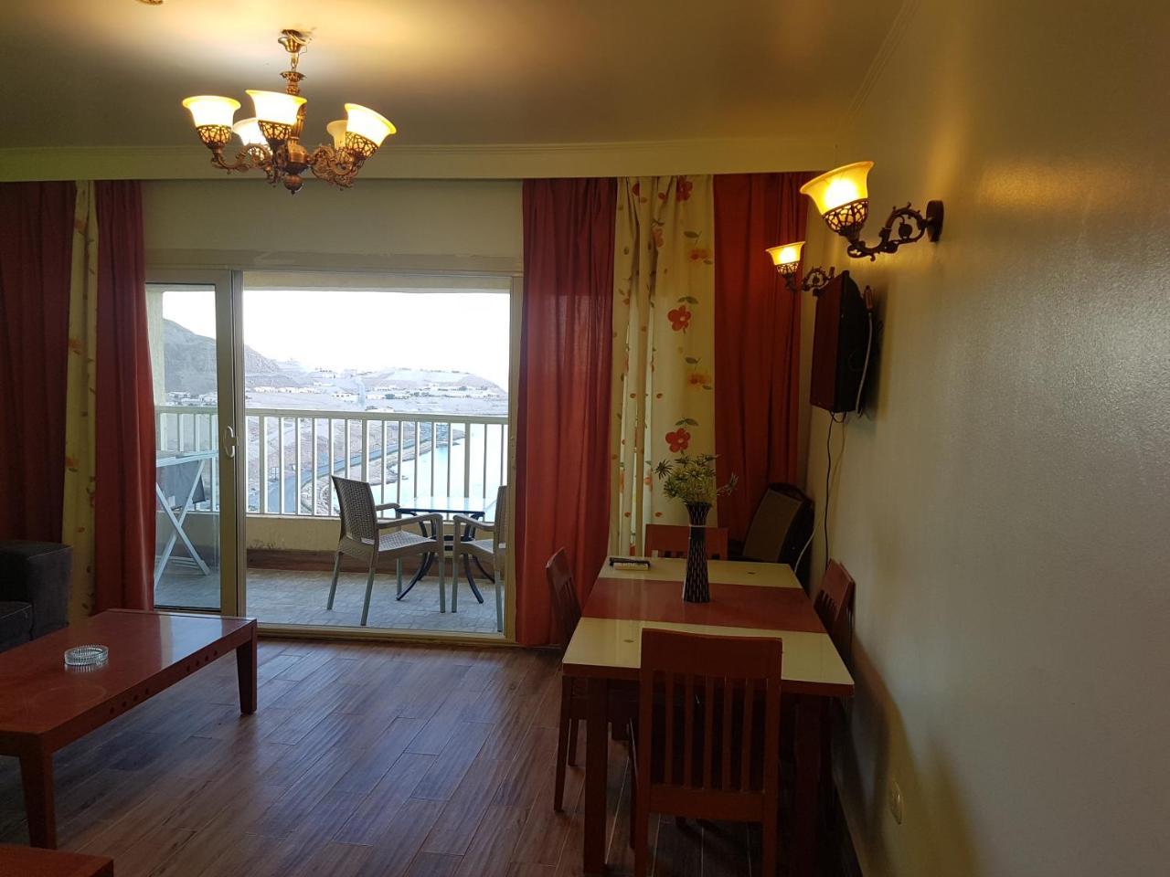 Apartment At Porto Sokhna Pyramids - Ajn-Szuhna Kültér fotó